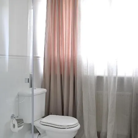Celine Apartment *