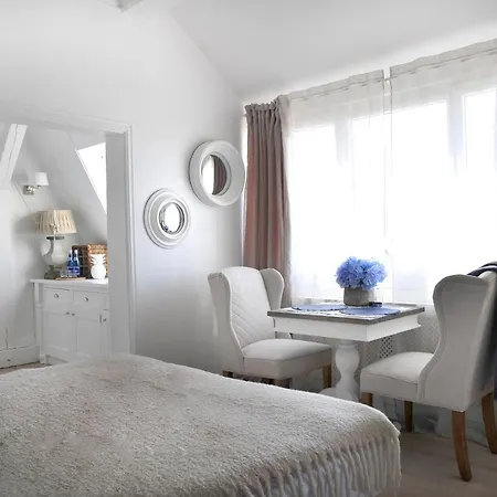 Celine Apartment Mielno (Koszalin)