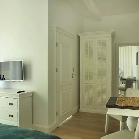 Celine Apartment *