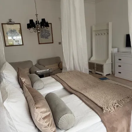 Celine Apartament *